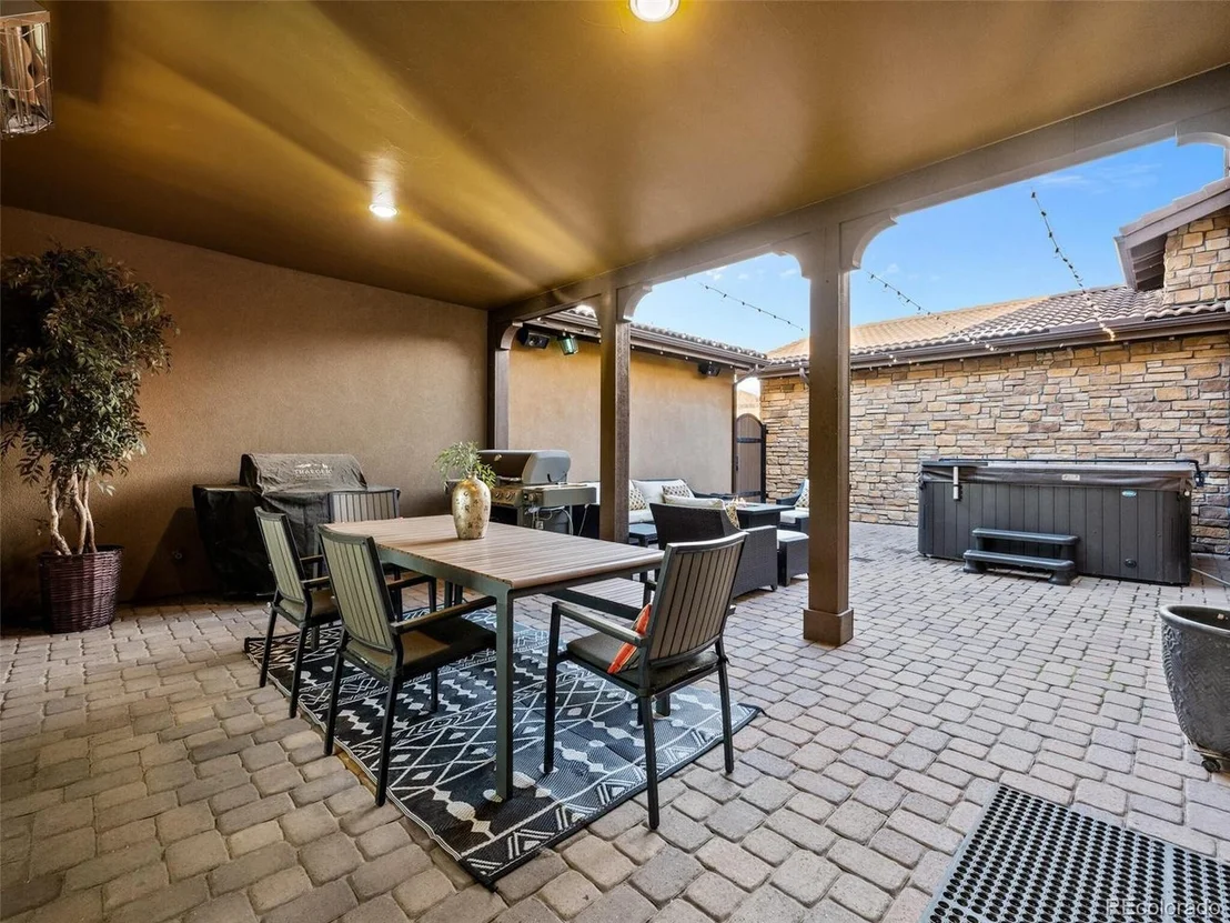 Photo of 9487 Winding Hill Way