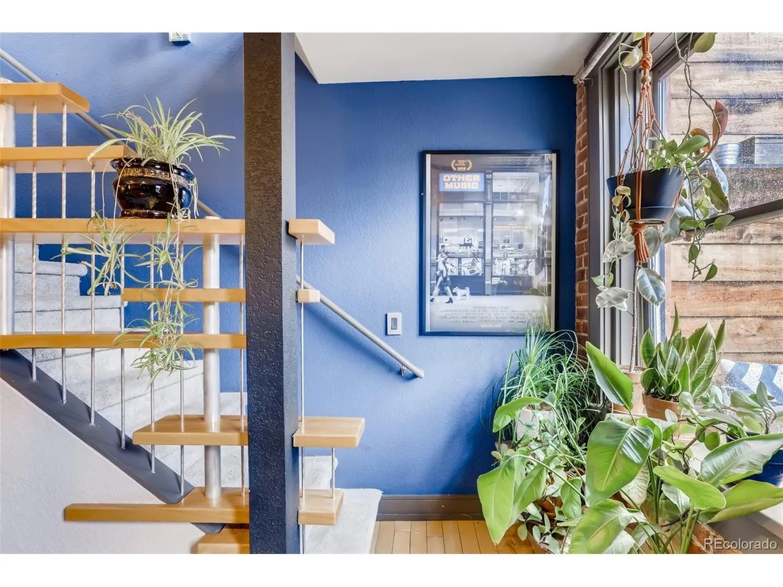Photo of Unit 6 at 232 Broadway
