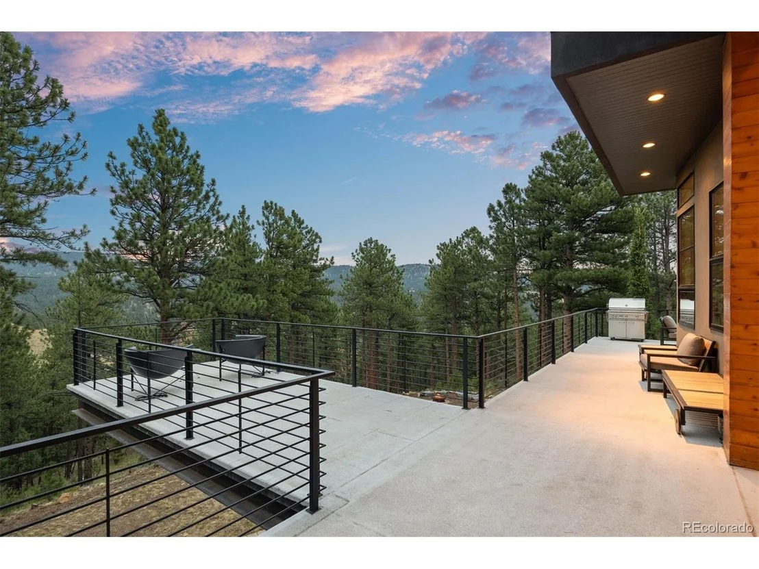 Photo of 2888 Highlands View Rd