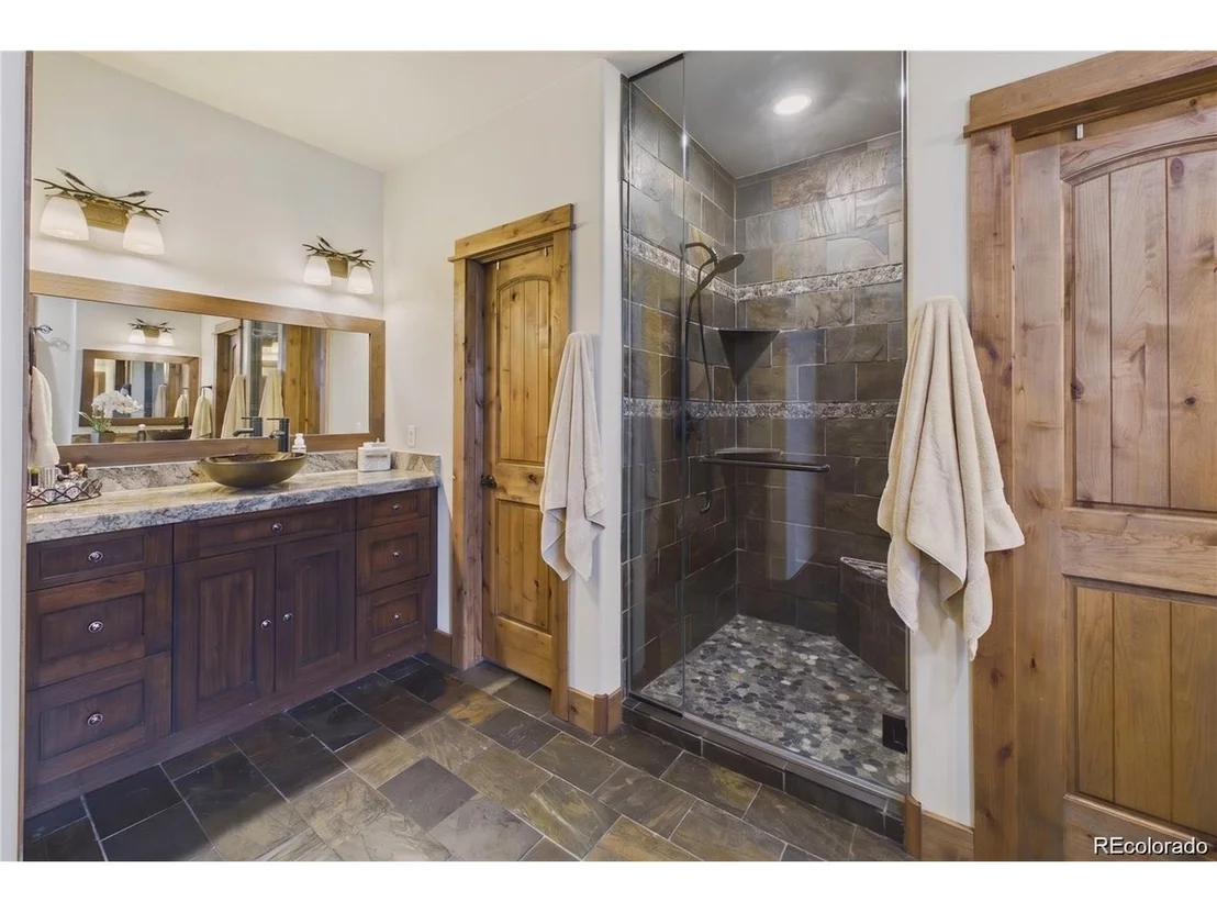Photo of 350 Foxtail Dr
