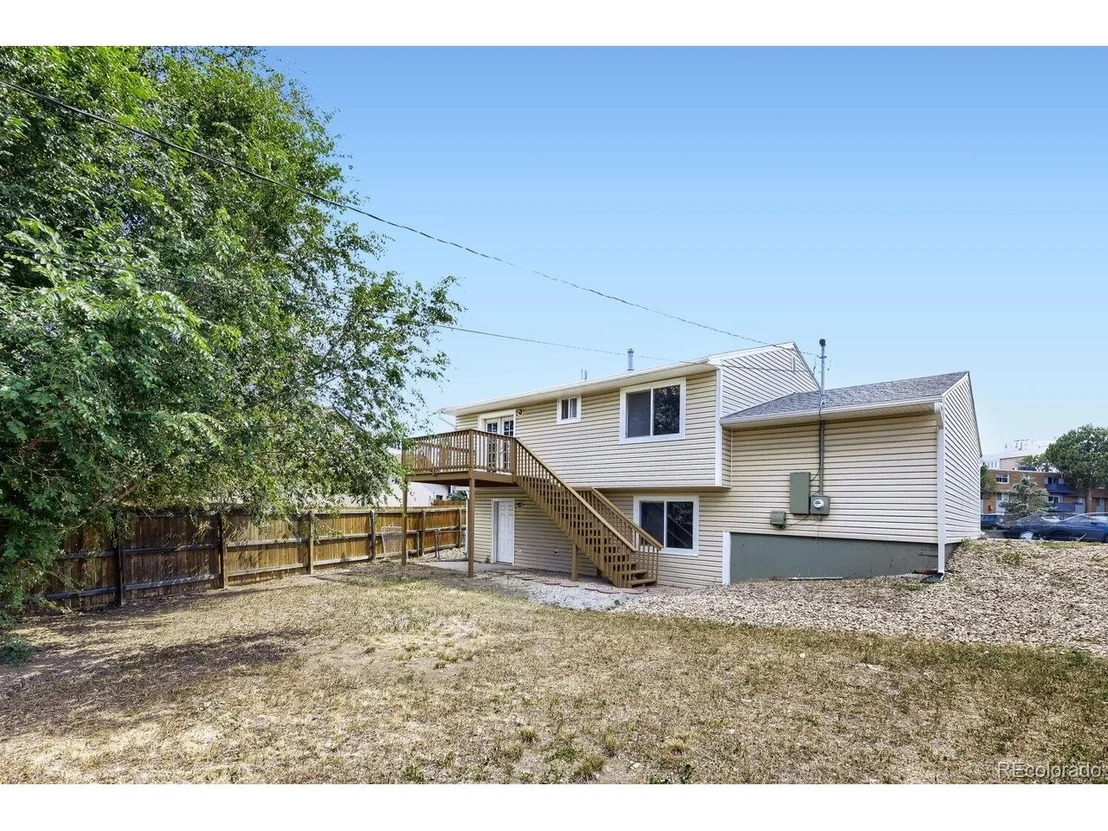 Photo of 7530 Hilltop Cir