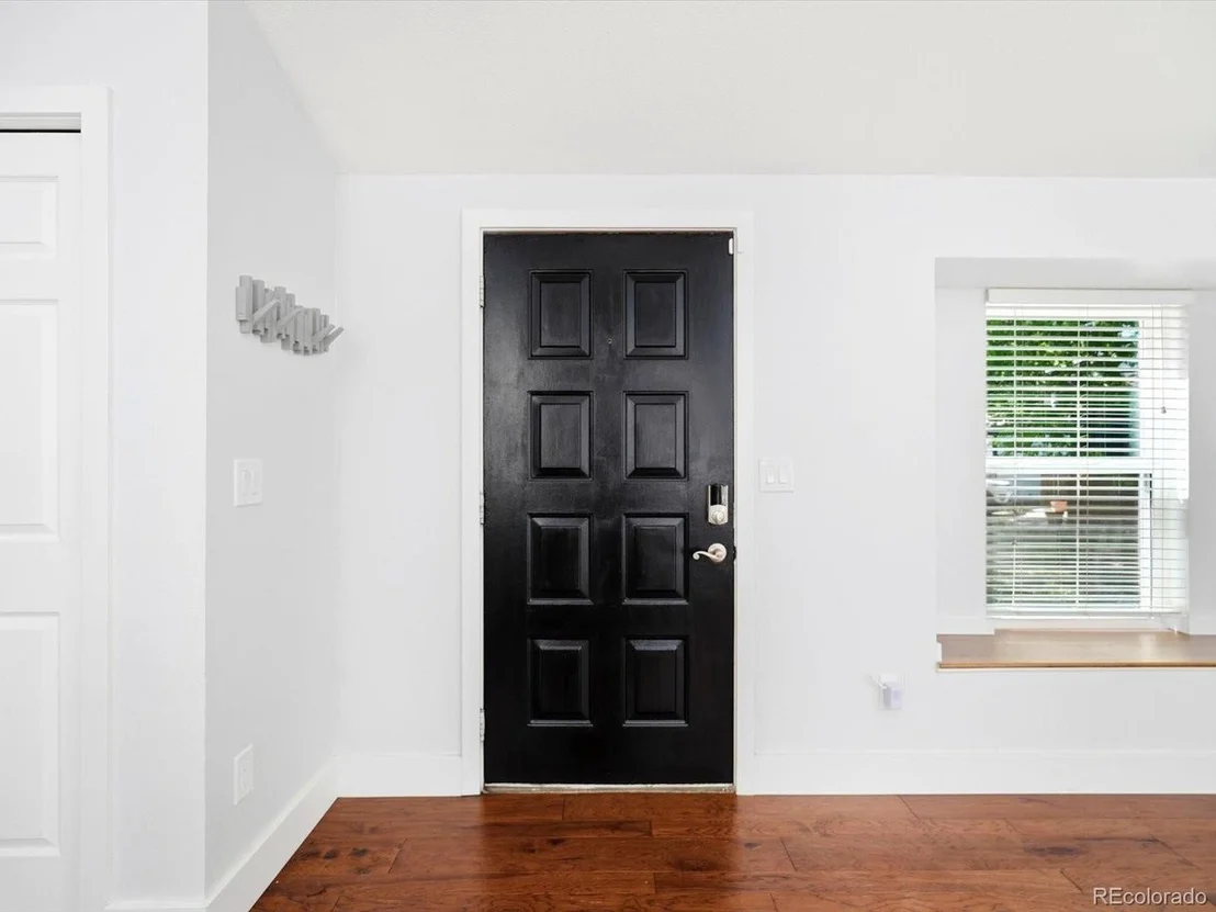 Photo of 6691 Deframe Ct