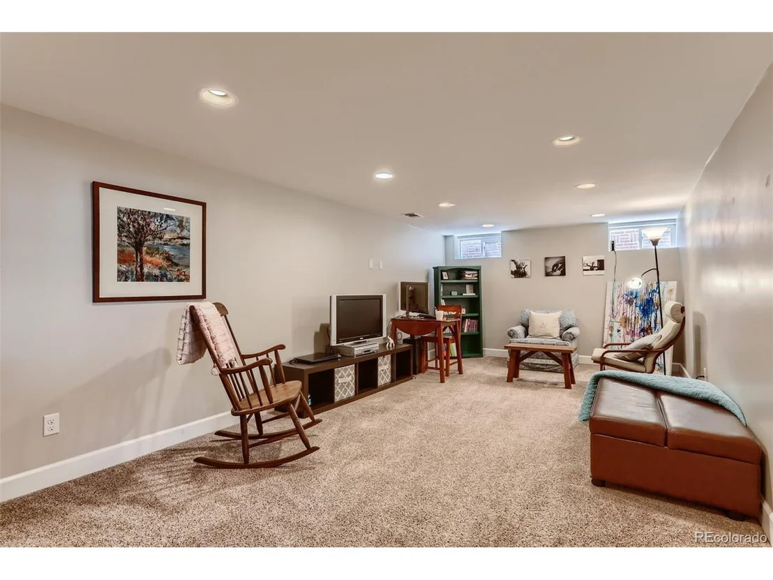 Photo of 755 Jackson St