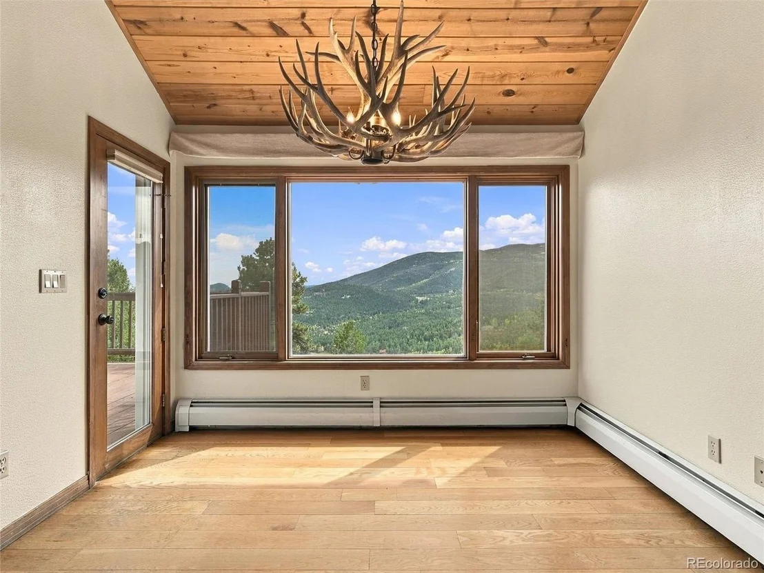 Photo of 35000 Fox Ridge Rd
