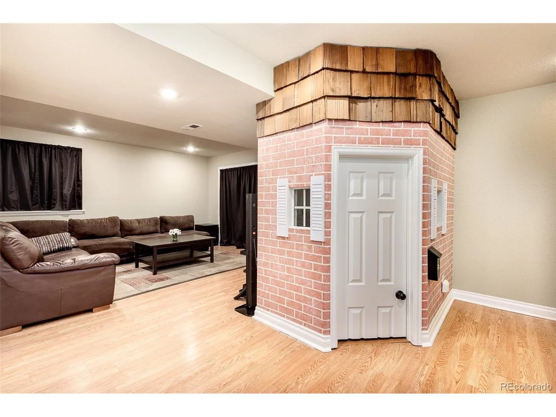 Photo of 10014 Silver Maple Rd