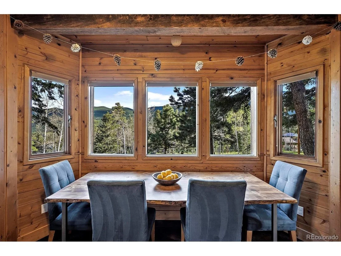 Photo of 489 Circle Dr