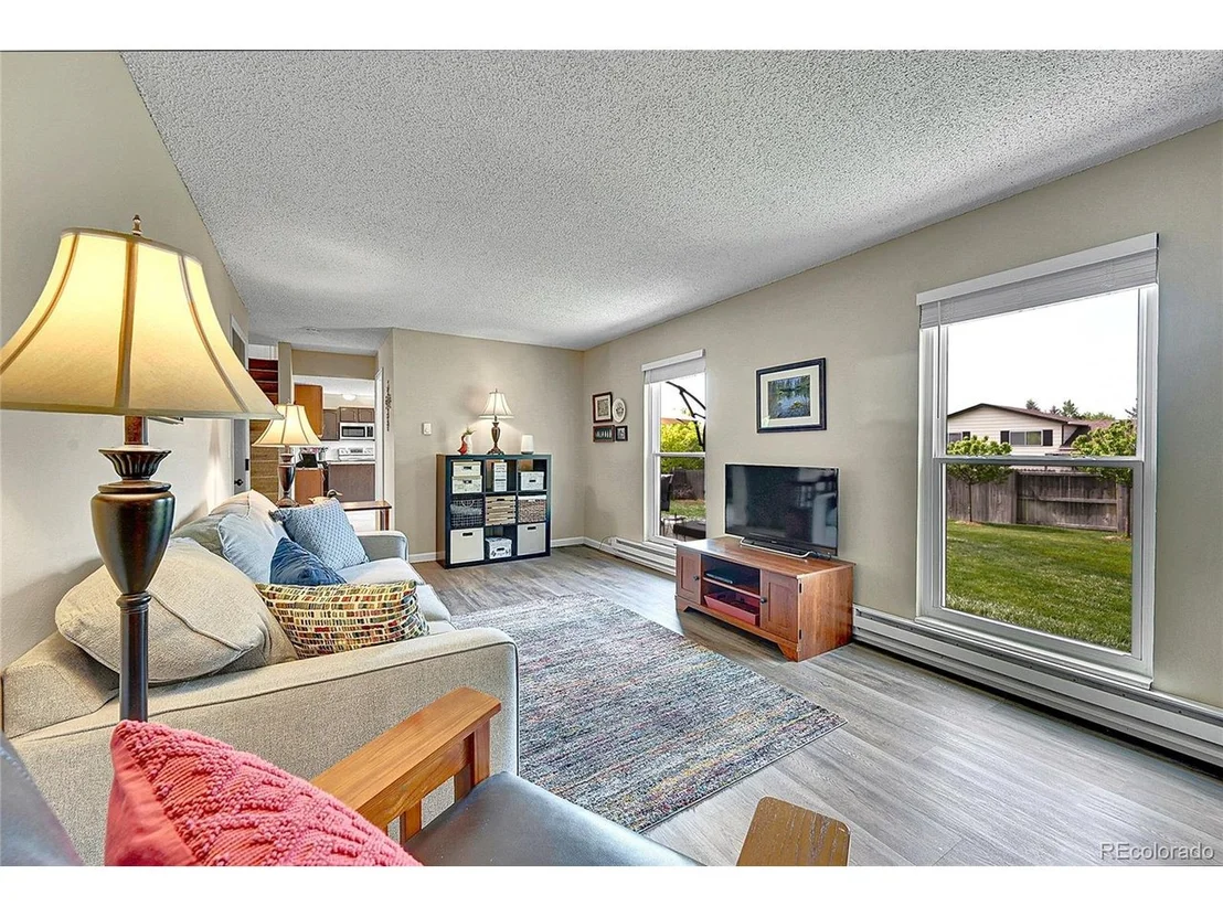 Photo of 1093 Lilac Cir