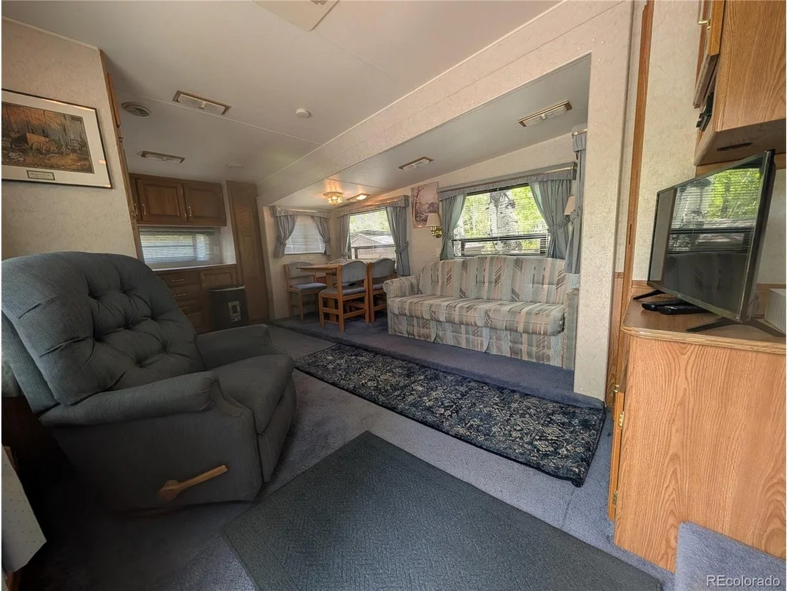 Photo of 643 Depot Dr