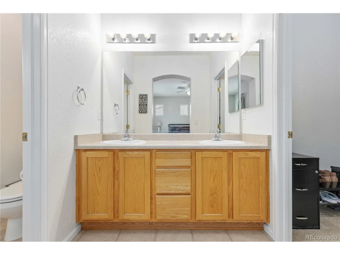 Photo of 32 Whitehaven Cir