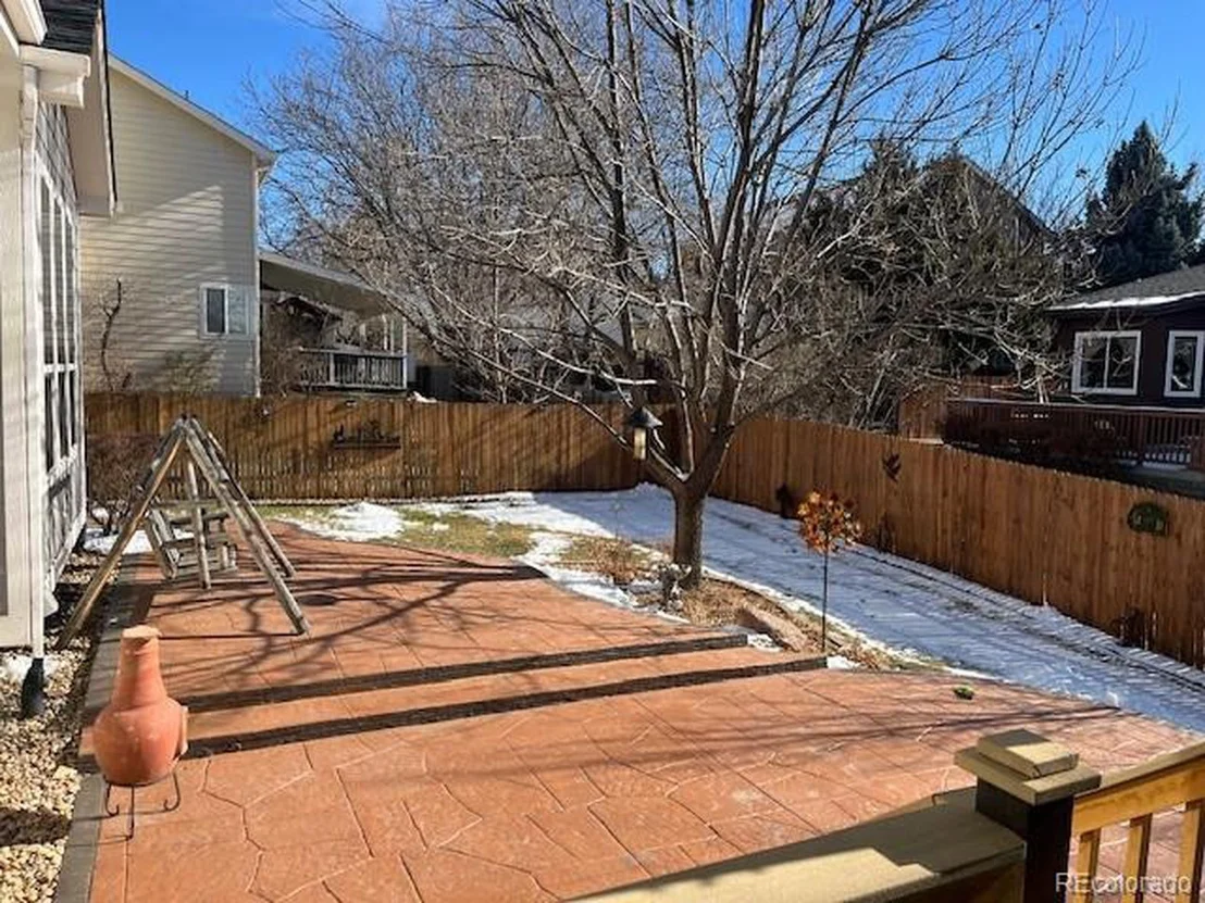 Photo of 587 Brookside Dr