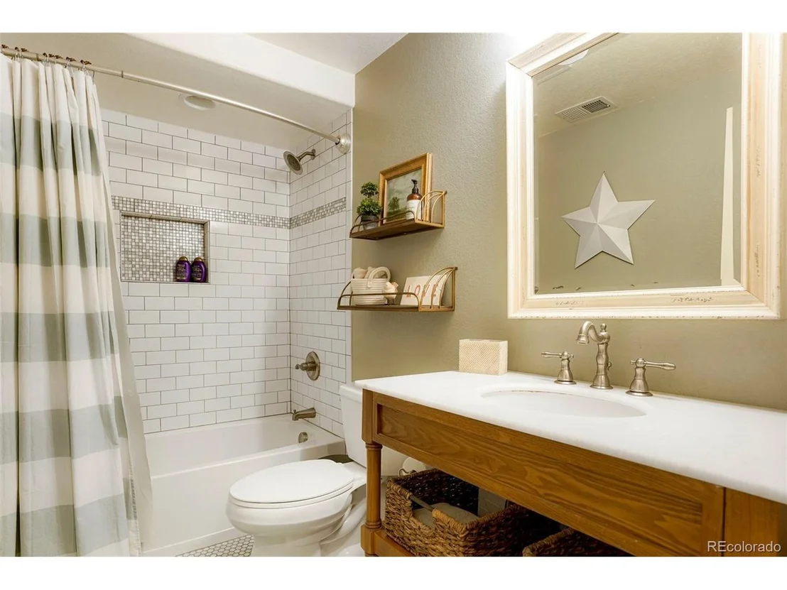 Photo of 15960 Savory Cir