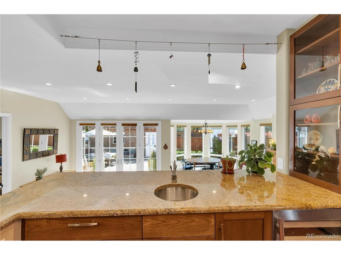 Photo of 520 Colorado Blvd