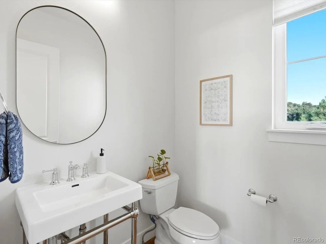 Photo of 1675 Arrowpoint Ct