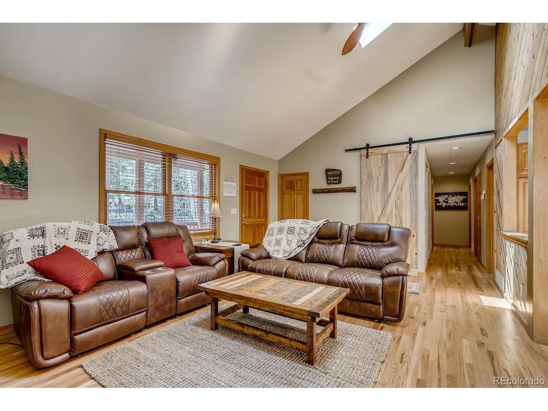 Photo of 142 Lodge Pole Dr