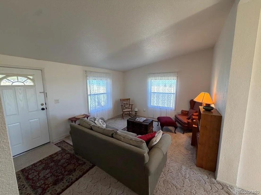 Photo of 386 Angus Cir