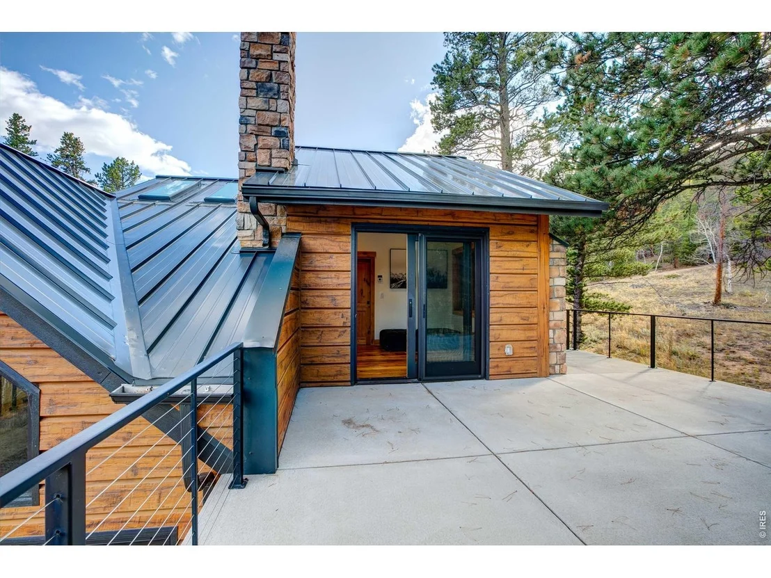 Photo of 964 Ski Rd