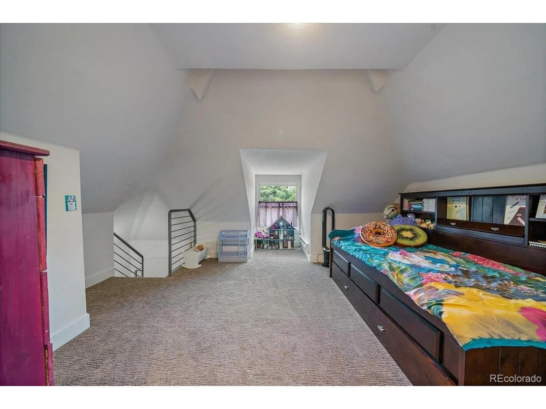 Photo of 1279 Vine St