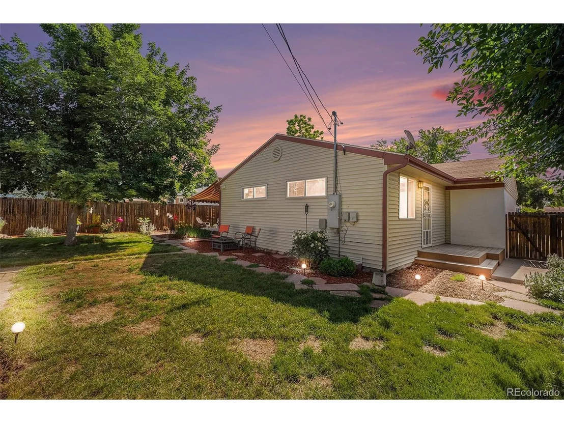 Photo of 8601 Cedar Ln