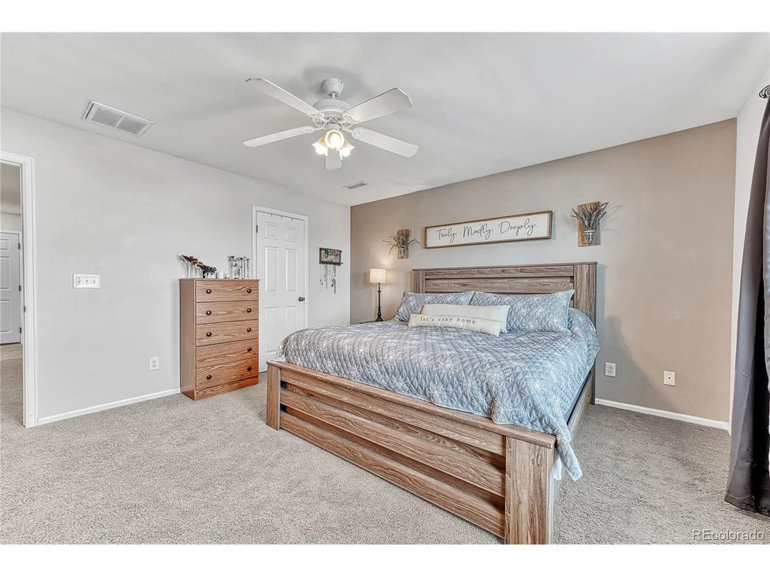 Photo of 230 Lonewolf Dr
