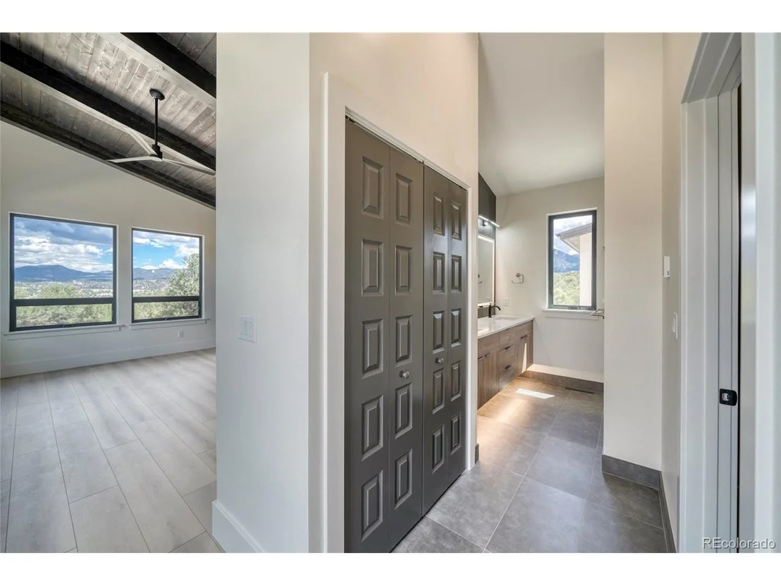 Photo of 10339 Outpost Ln