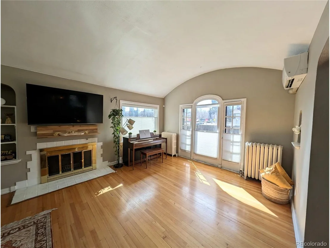 Photo of 601 Colorado Blvd
