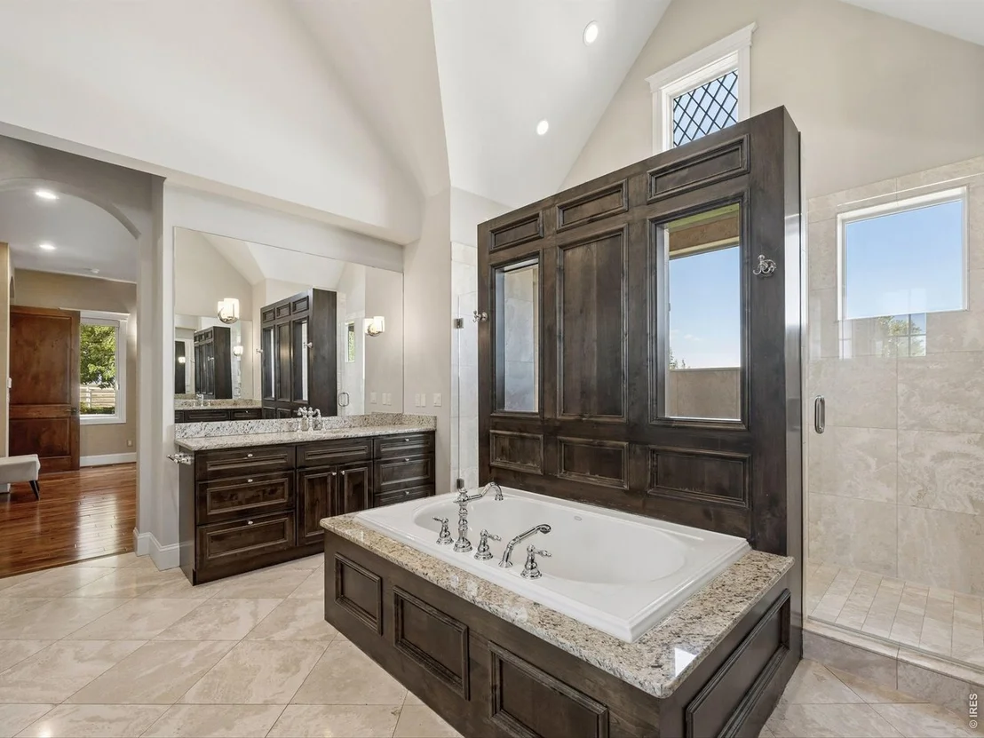 Photo of 15478 Mountain View Cir