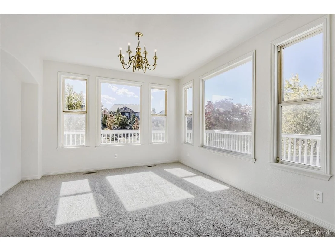 Photo of 796 Ridgemont Cir