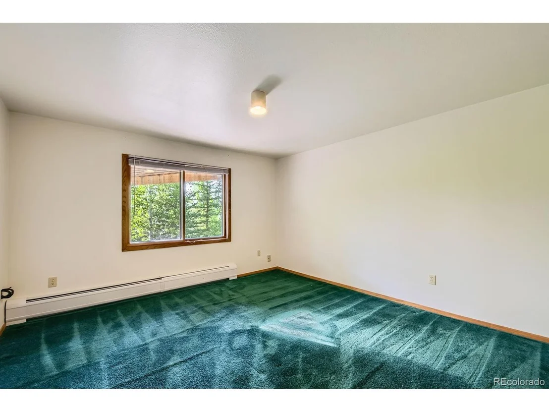 Photo of 134 Hideaway Ct