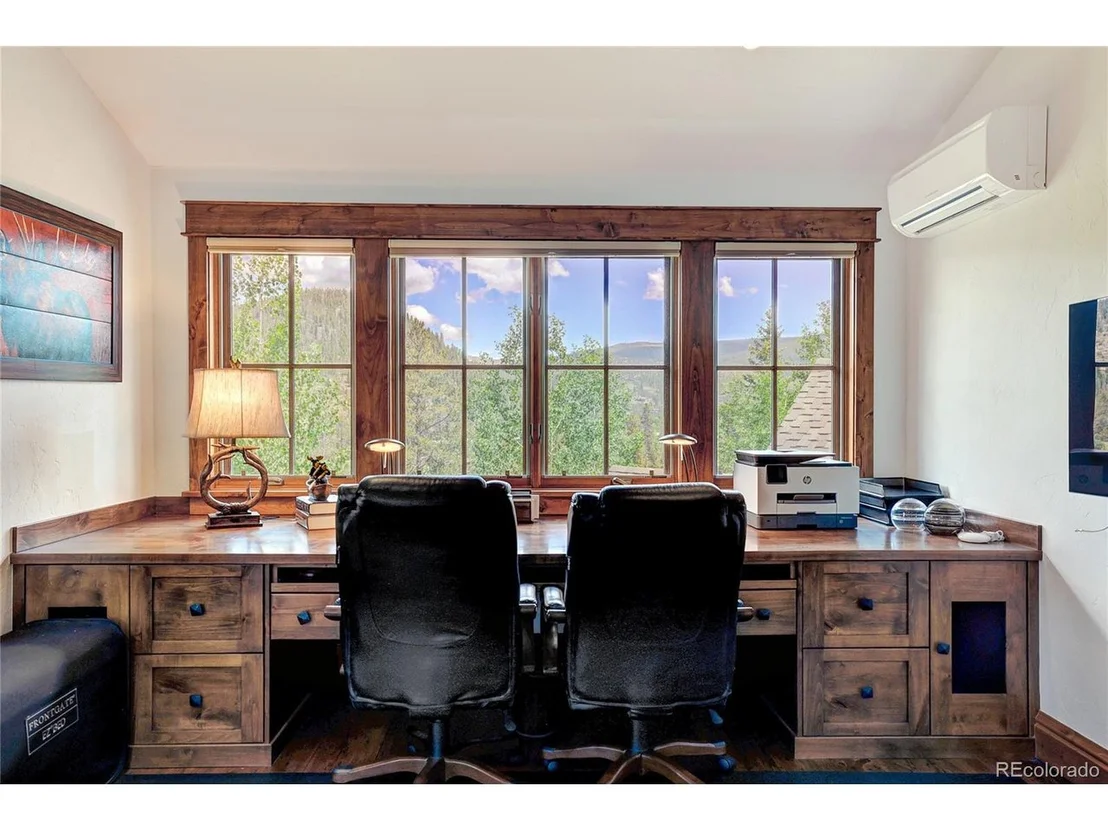 Photo of 805 Highfield Trl