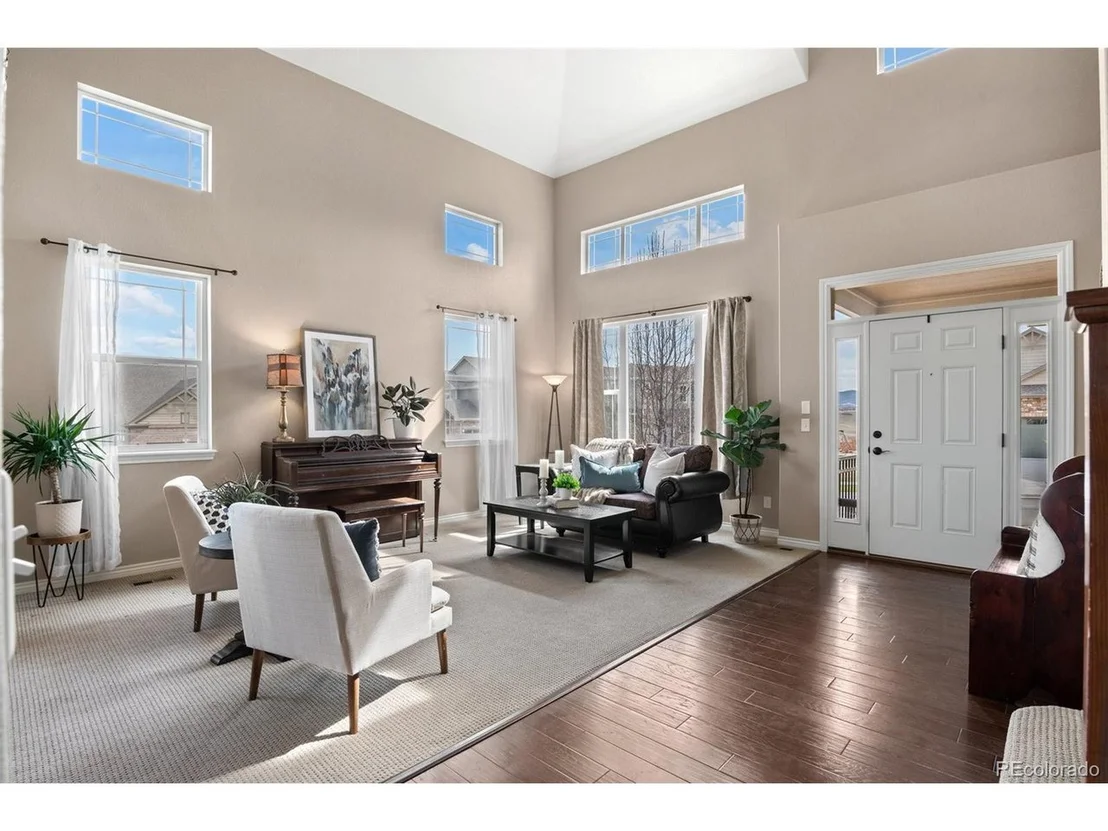 Photo of 8487 Rogers Loop