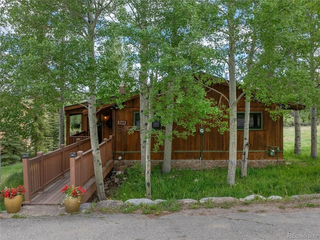 Photo of 1148 Royal Buffalo Dr