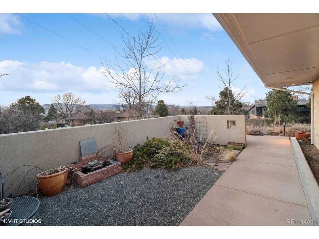 Photo of 38 Hillside Dr