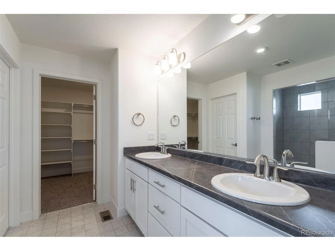 Photo of 4211 Riverwalk Cir
