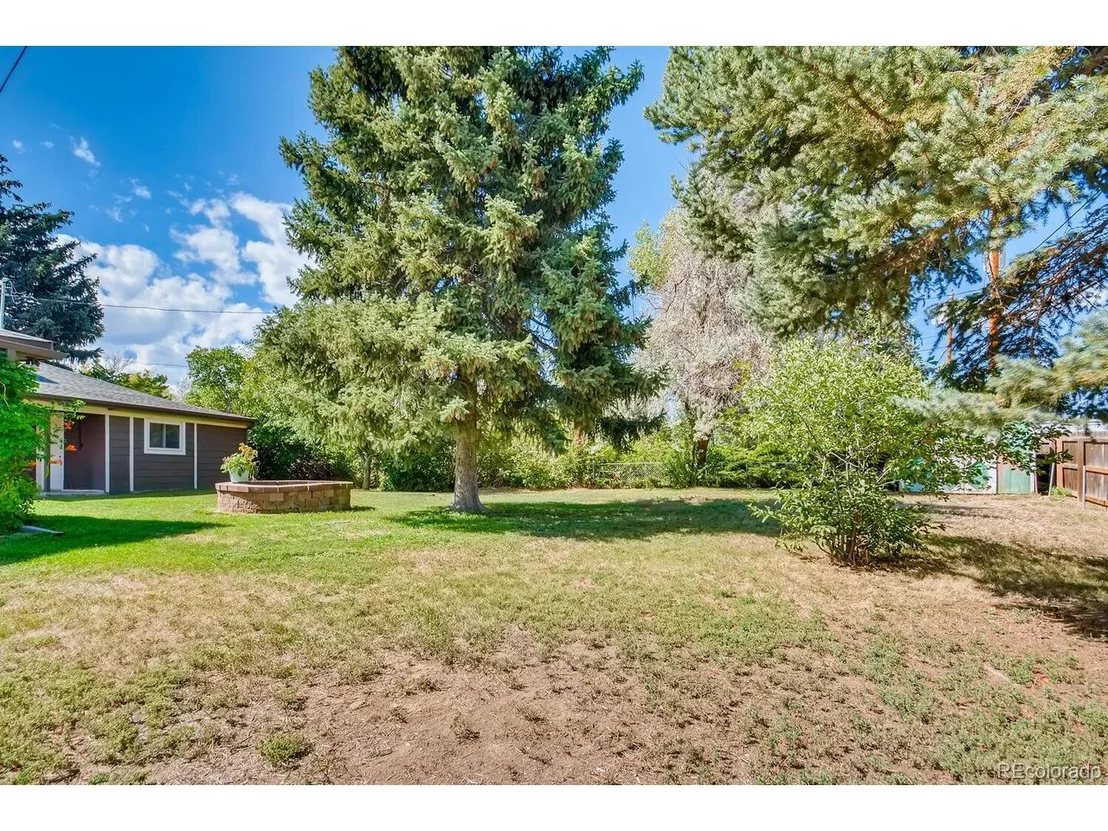Photo of 11128 Murray Dr
