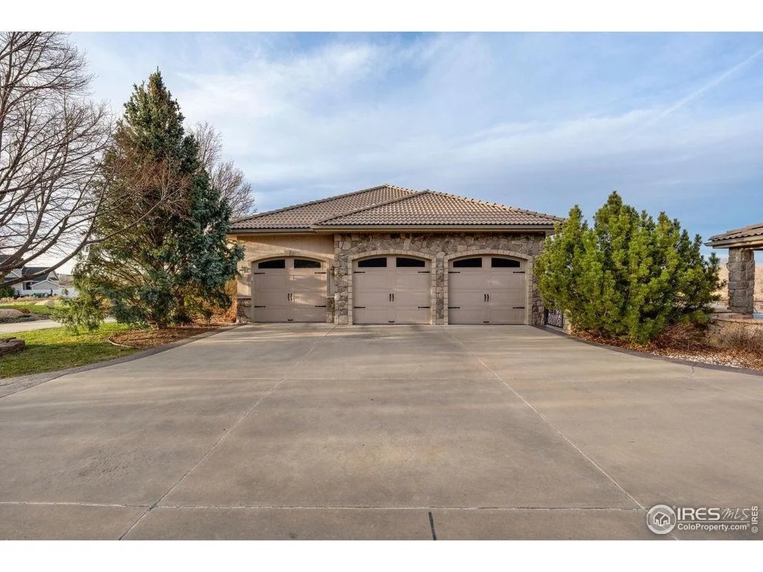 Photo of 46 Sunset Ln