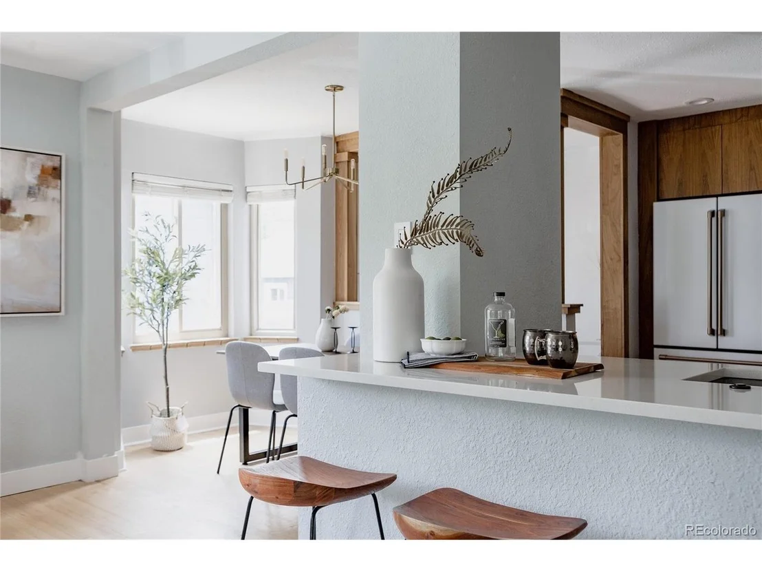 Photo of 3733 Sheridan Blvd