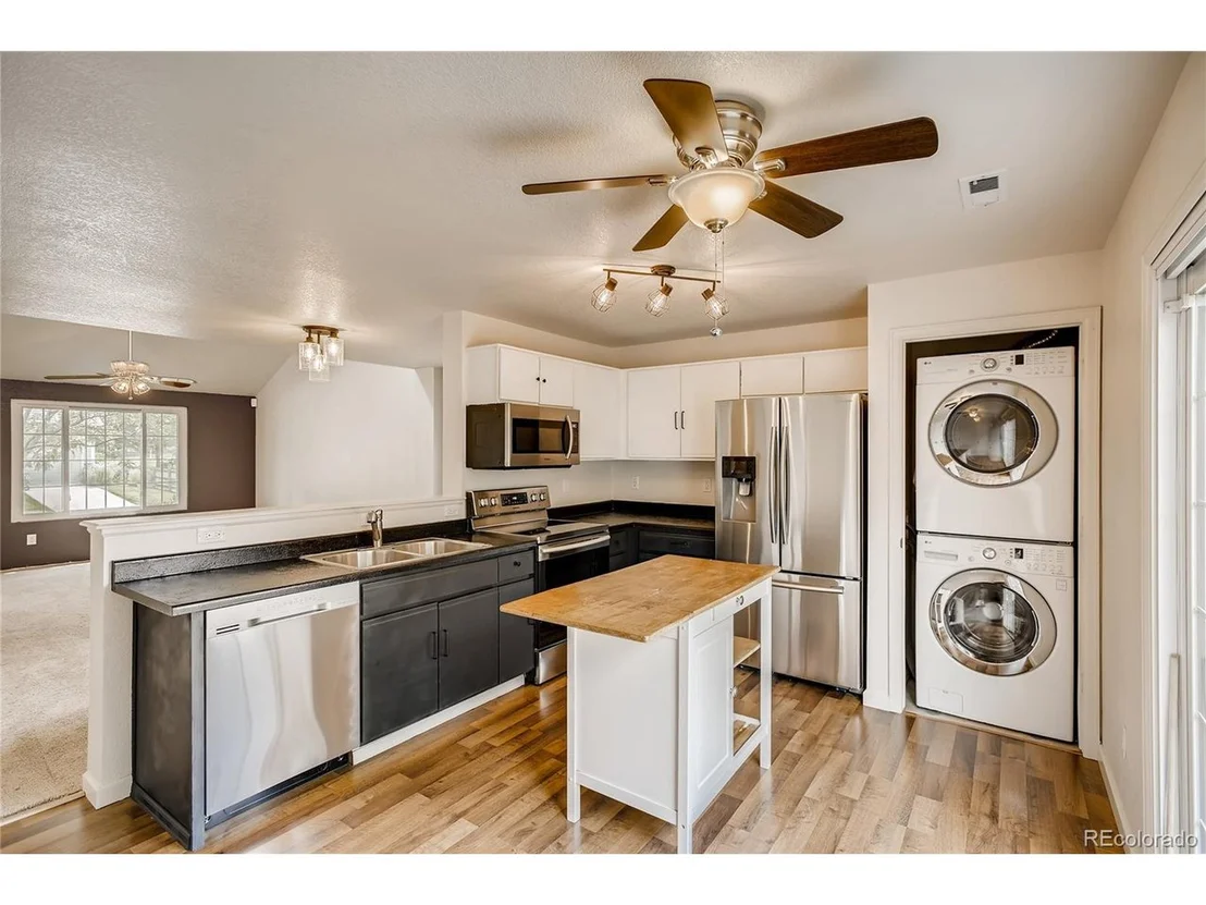 Photo of 6126 Shamrock Cir
