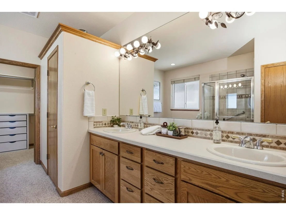 Photo of 510 Lakeside Pl