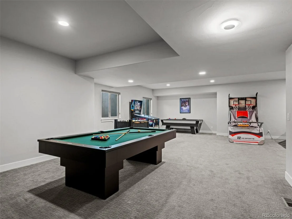 Photo of 9487 Winding Hill Way