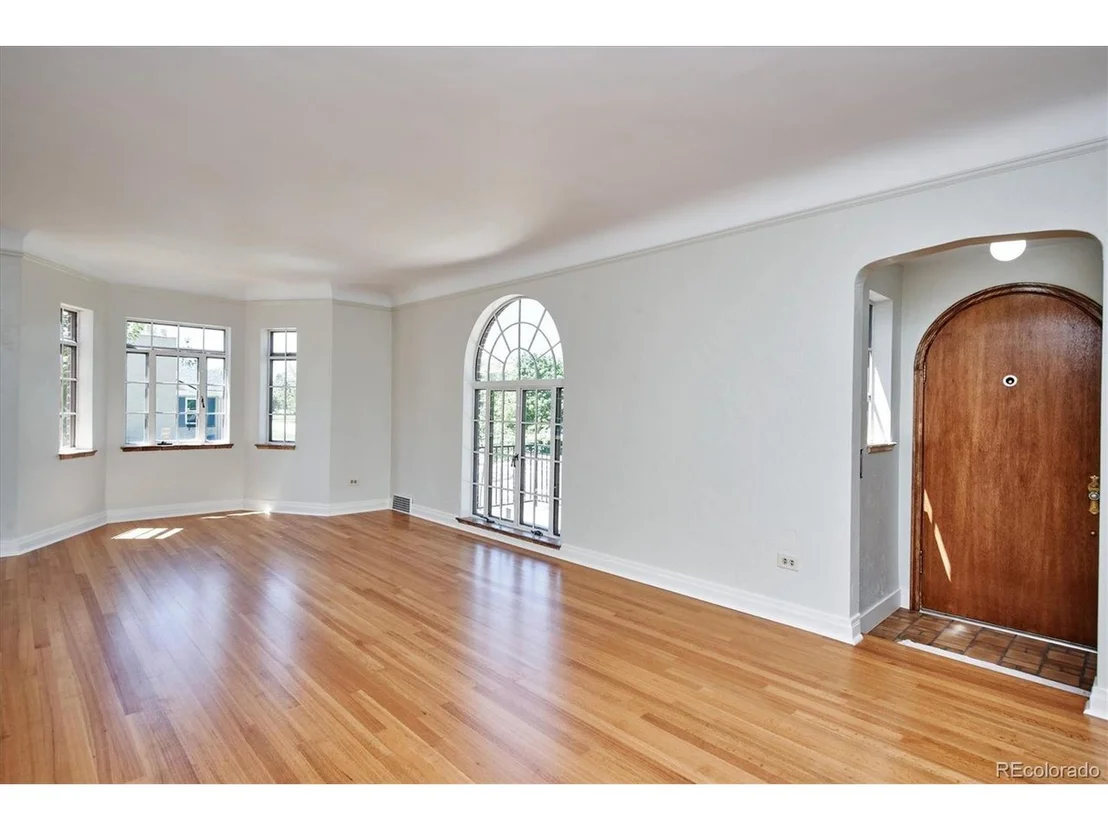 Photo of 1100 Grape St