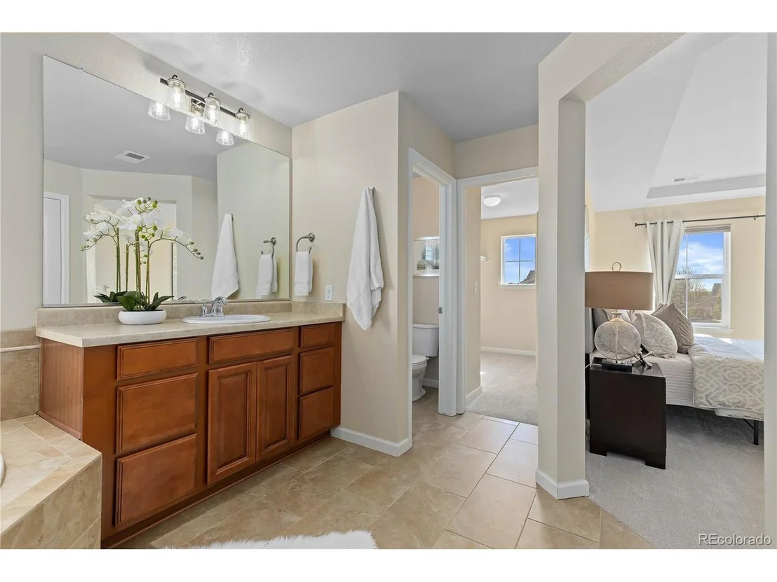 Photo of 381 Rainbow Ln