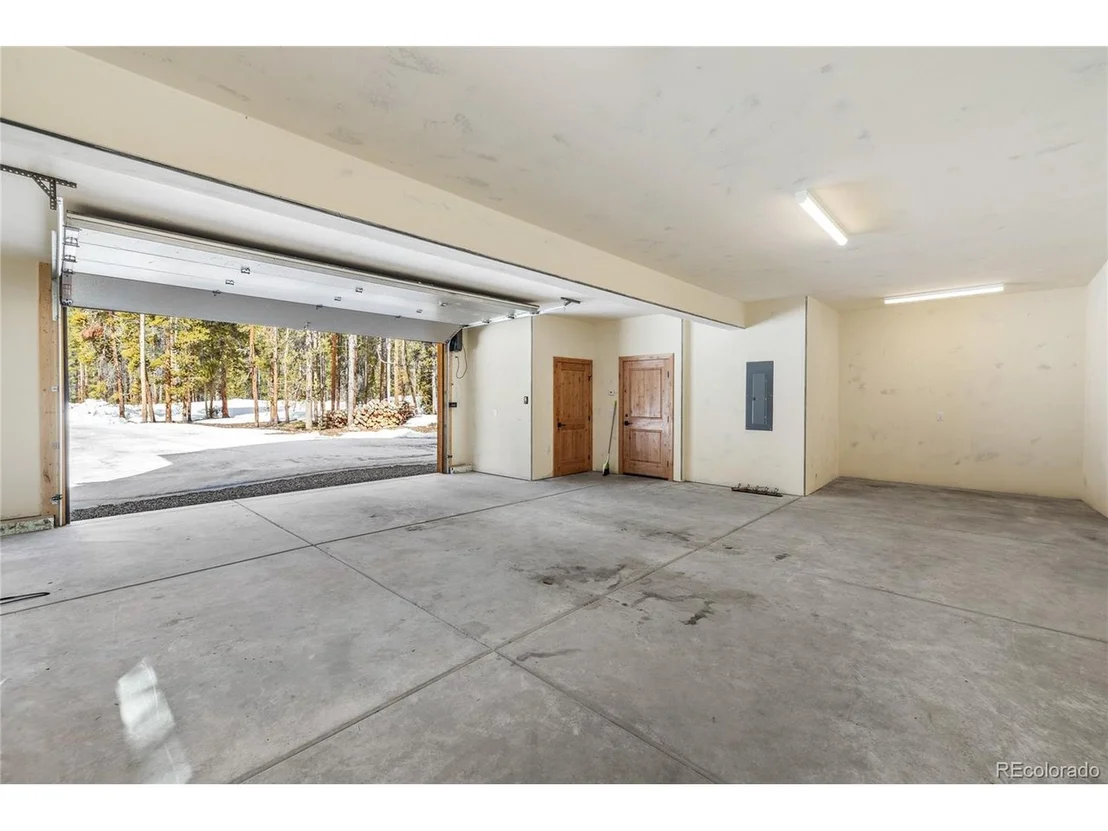Photo of 241 Tabor Dr