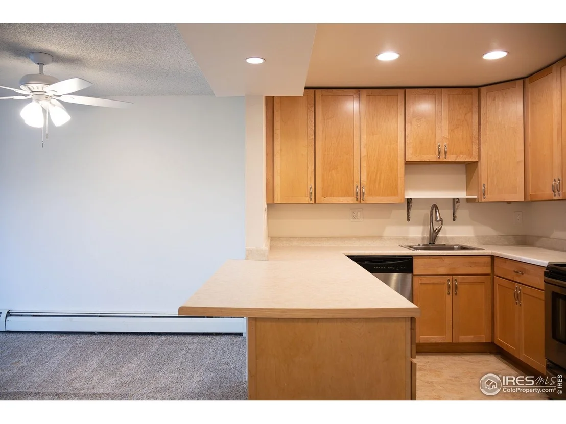 Photo of Unit 303 at 3150 Iris Ave