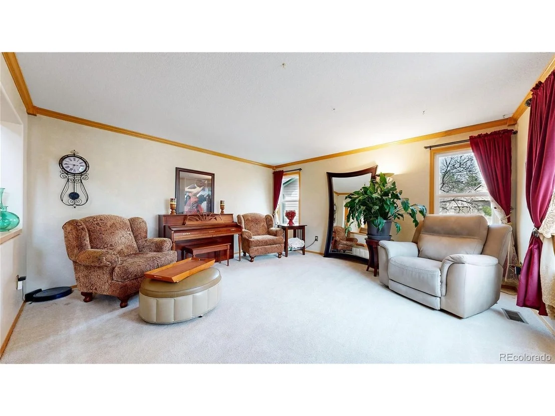Photo of 549 Arrowhead Dr