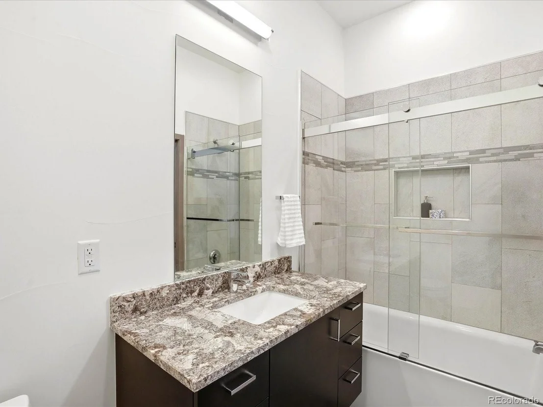 Photo of 5809 S Skyline Dr