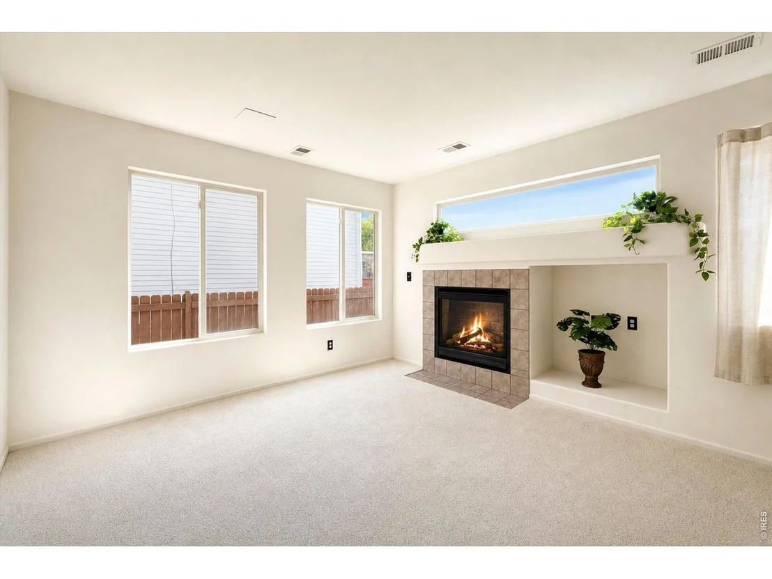 Photo of 1104 Fall River Cir