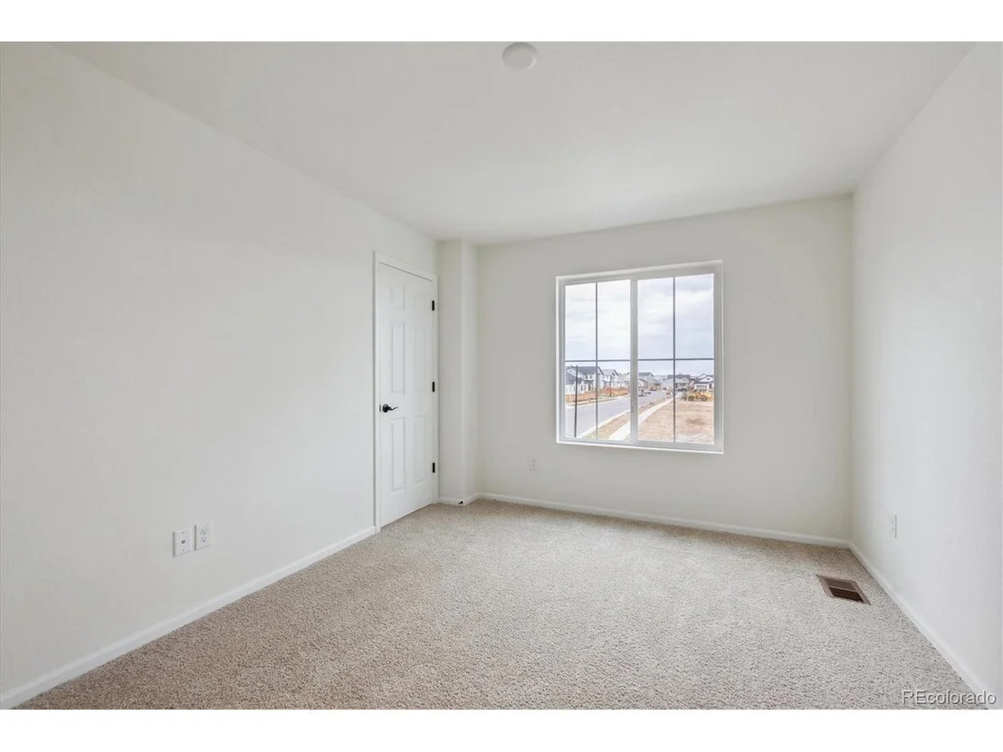 Photo of 1140 Joseph Pl
