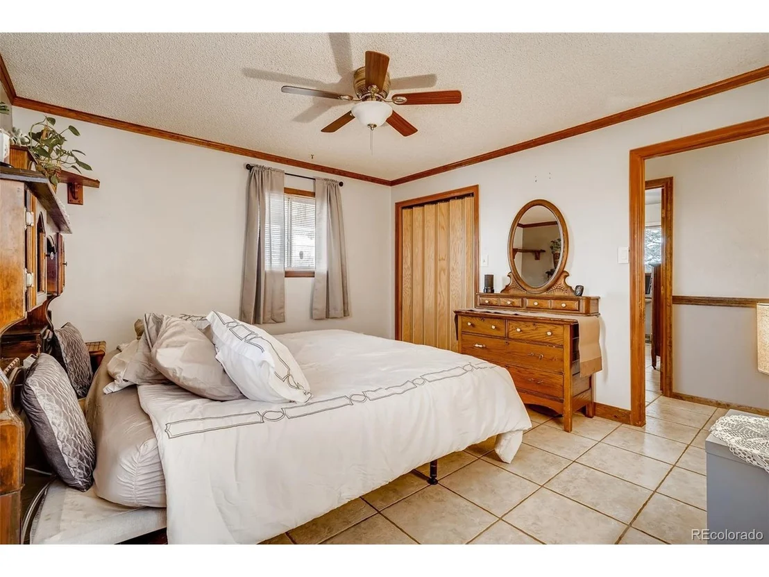 Photo of 5656 W 100th Pl