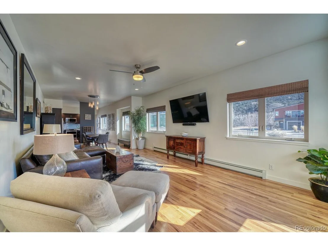 Photo of 330 Two Rivers Rd