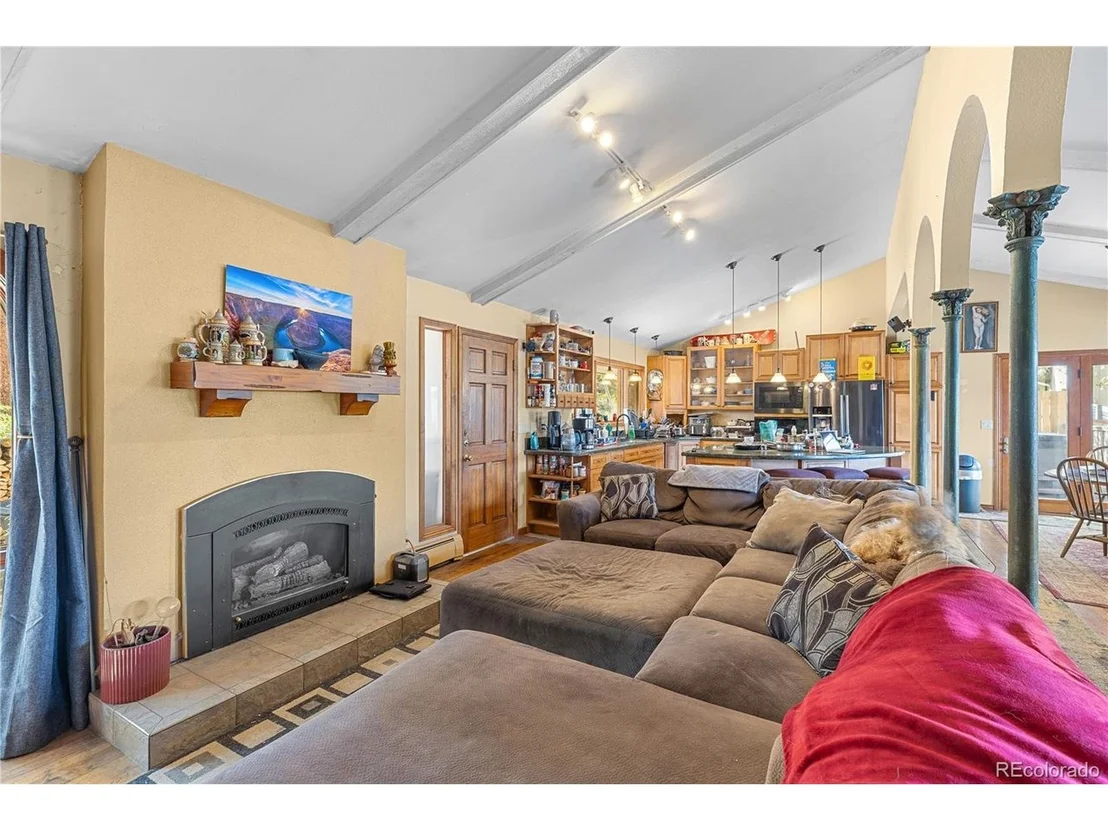 Photo of 208 Deer Path Rd